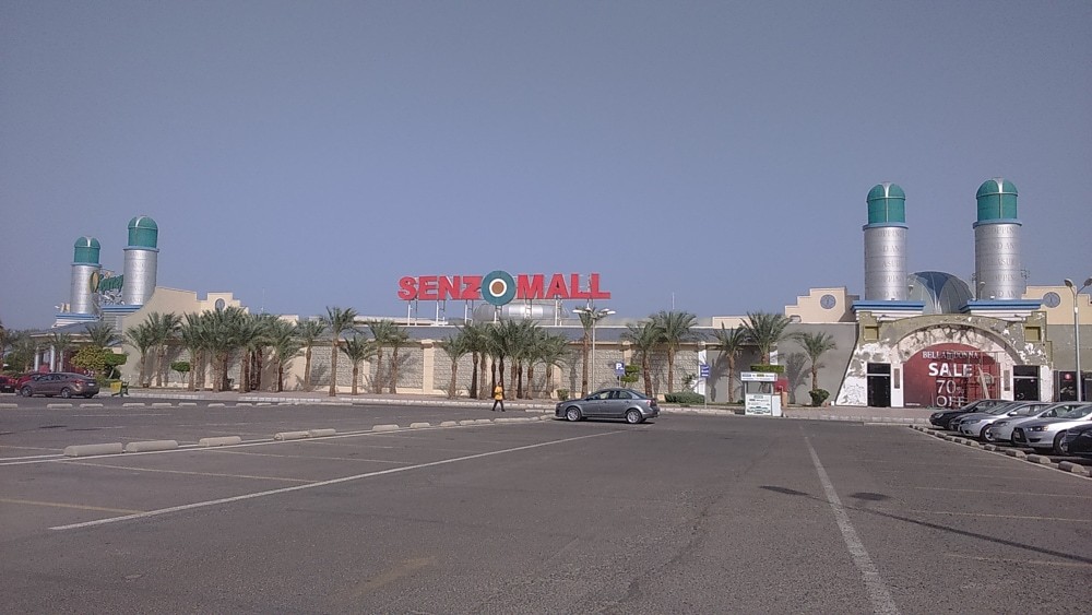 Мухафаза красное море хургада сензо молл. Senzo Mall Hurghada. Торговый центр Senzo Mall в Хургаде. Сензо Молл Хургада 2022. Мухафаза красное море Хургада Senzo Mall.