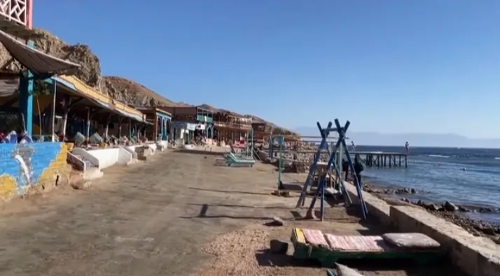 golubaya-dyra-v-sharm-el-shejhe-05